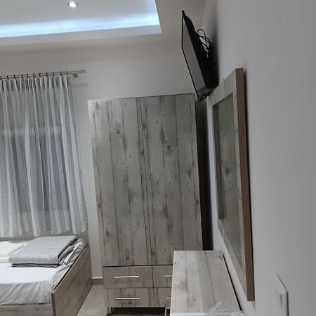 Ladenis Studios Νέα Πλάγια Εξωτερικό φωτογραφία